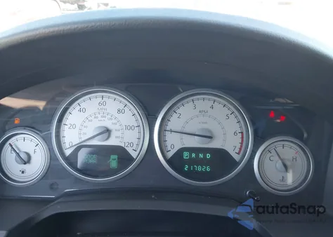 2010 Chrysler Town & Country Touring Plus из США, поврежденный, VIN 2A4RR8DX1AR405174